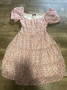 Trixxi Red Floral Puff-Sleeve Casual Dress